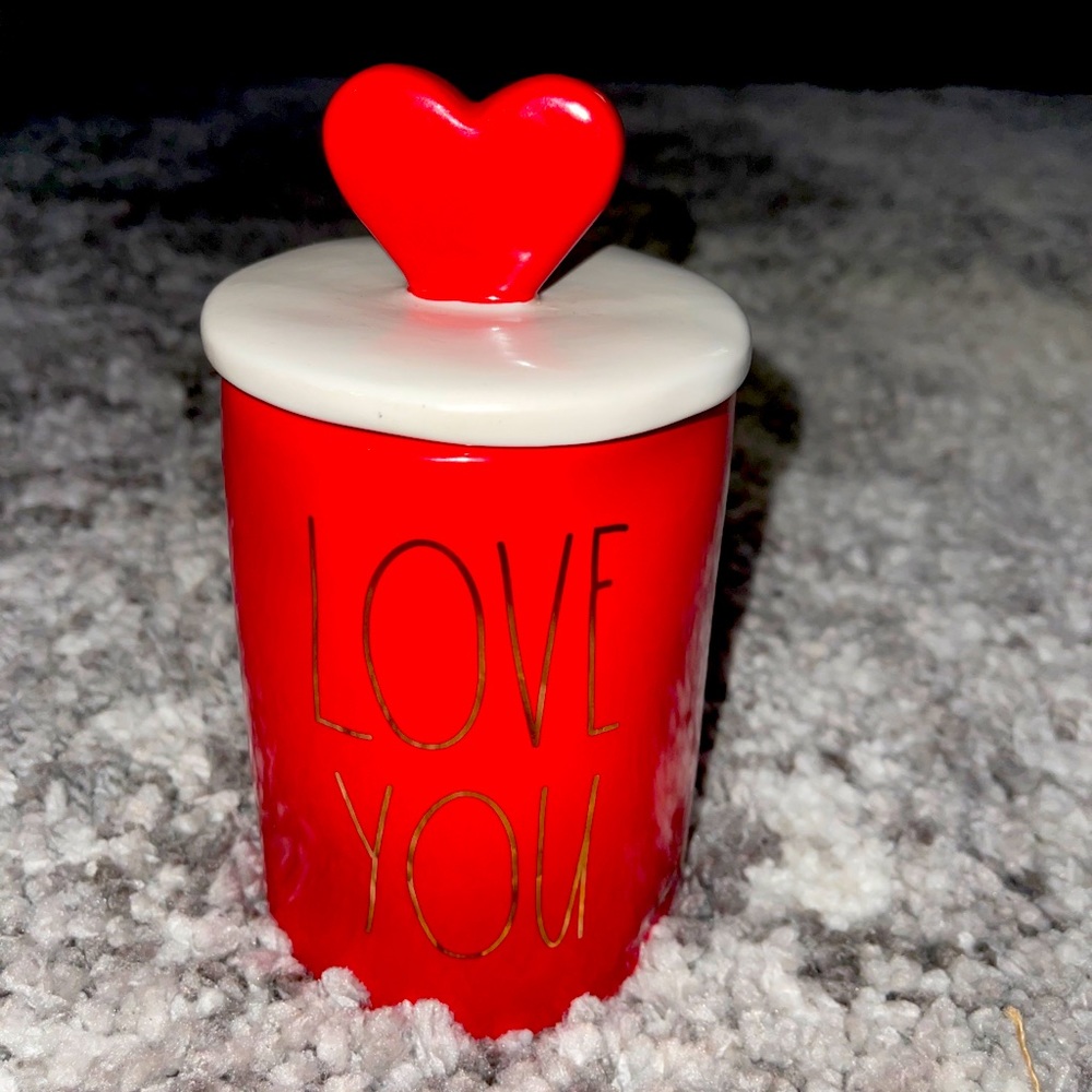 Rae Dunn Valentine’s candle